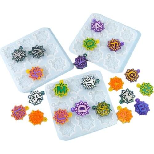 3PC/SET 26 Letters Mold Epoxy Mold For Jewelry Accessories Keychain Lace with Hole Pendant Silicone Mold Cake Decorating Tools