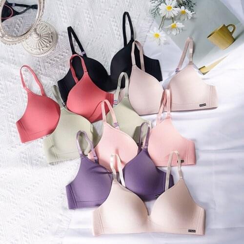 British One-piece Light and Thin Seamless Small Chest Gathered Underwear Ladies Simple and Comfortable Bra Without Steel Ring