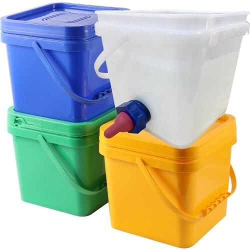 Farm Animal Milk Bucket 5L Calf Feeding Milk Bucket With Flexible Rubber Nipple Lamb feeding Calf feeding Easy installation 1set