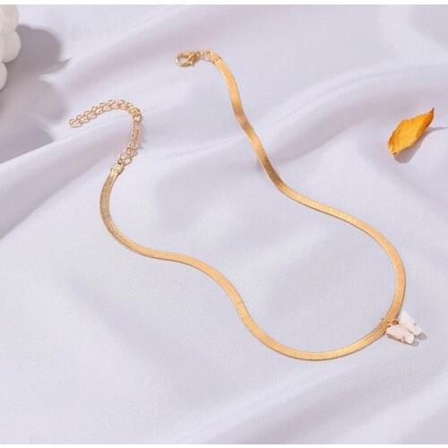 1pc Fashion Butterfly Pendant Necklace Creative Snake Chain Necklace Clavicle Chain Necklace Jewelry Accessories For Party