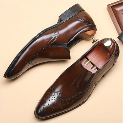Genuine leather Men brogue Business Wedding banquet shoes casual flat shoes vintage handmade oxford shoes for men black 2022