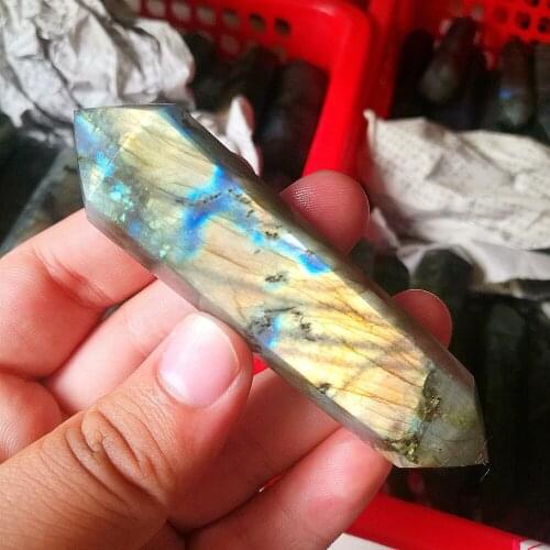 Labradorite quartz crystal wand gemstones natural stones and minerals healing reiki spiritual decor arredo casa