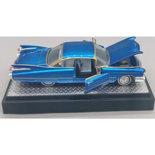 M2 Machines 1/64 1959 Cadillac Series 62 Double doors and hood open rocket tail Limited collection of die-cast car models