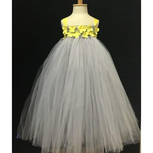 Lovely Girls Grey Tutu Long Dress Kids Crochet Tulle Dress Ball Gown with Straps and Yellow Flower Children Party Costume Dress