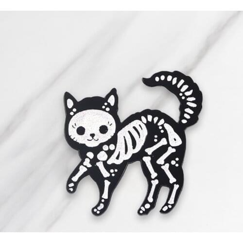 Cat Bone Enamel Brooches Skeleton Cat Glitter Pins for clothes bag buckle Button Badge Punk Animal Jewelry Gift for Friends