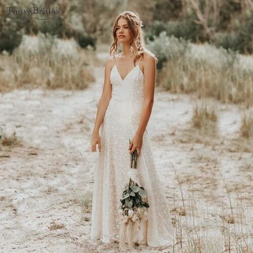 Spaghetti Emboridery Lace Wedding Dresses Cotton Fabric V-Neck Bohemian Bridal Gowns Backless Floor length Engage noivas DW540