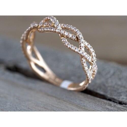 New Trendy Twist Geometric Round Ring Fashion Rose Gold Zircon Rings for Lady Women Cutout Design Wedding Band Party Ring Gifts