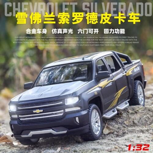 Die Casts Model Cars Flashing Alloy Sports Car Boy Coche Auto Gift 1: 32 Silverado Chevrolet Pick up SUV Toys for Children