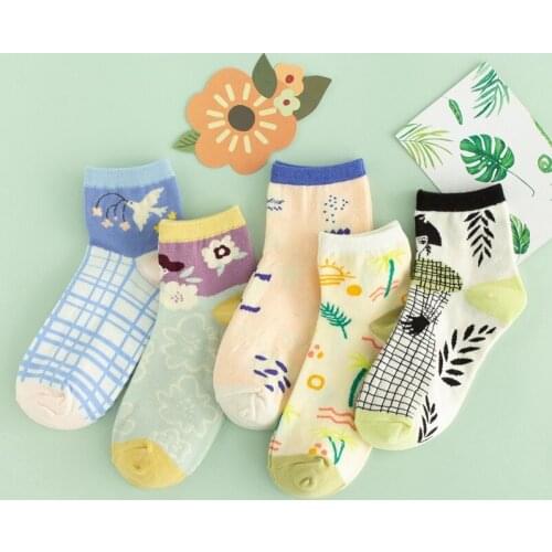 4 Pieces=2 Pairs/Pack Korean Cute Women Ankle Socks Funny Cartoon Printed Harajuku Slippers Sock TJ3064