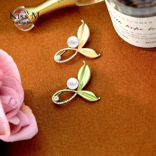 Kissme Elegant Leaves Brooch For Women Matte Gold Color Green Coating Alloy Delicate Crystal Acrylic Pearl Pins Fashion Jewelry