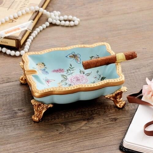 Home decoration American Resin Creative Living Room Ashtray Arrangements Home Office Rural Style American Luxury Decorations