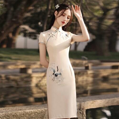 Qipao Women Crane Embroidery Slim Chinese Traditional Dress Hanfu Robe Orientale Retro Vestido Chino China Style Girl Cheongsams
