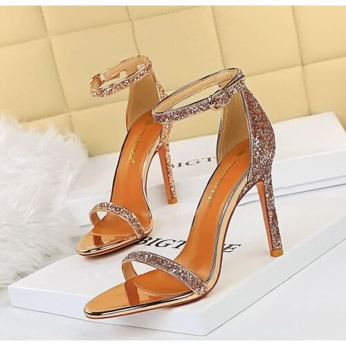 2021 Summer Fashion Sexy Women Pumps Blingbling Womans Sandals Ladies Club High Heels Concise Womens Party Heels Wedding Shoes