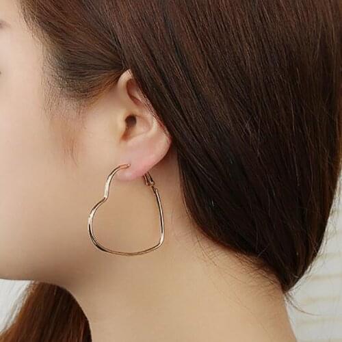 Big Circle Heart-shaped Earrings 2020 Women Cool OL Heart Love Earrings Fashion Jewelry AM2084