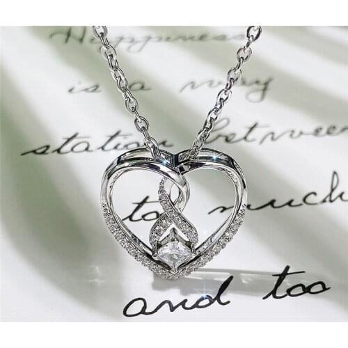 Huitan Luxury Wedding Jewelry Ladys Necklace with Brilliant Cubic Zirconia Stone Silver Color Love Pendant Necklace for Women