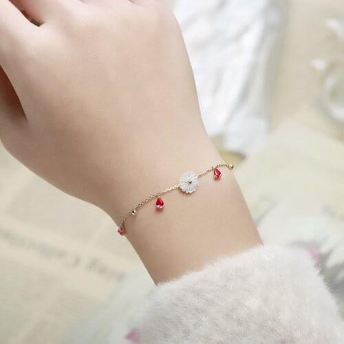 9K Yellow Gold Shell Flower Bracelet Womens Fresh And Wild Tassel Bracelet Day Gift