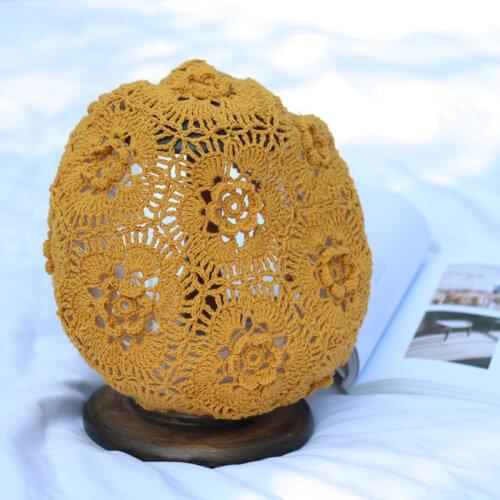 Hand-knitted beret womens retro lace hollow flower headgear autumn and winter sweet woolen octagonal hat beanie hat