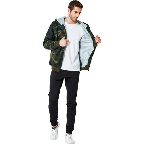 Mens Sportswear Suit USA/EU Size Casual Camouflage Jacket With Fleece Trousers Long Sleeve Plus Velvet Thick Coat