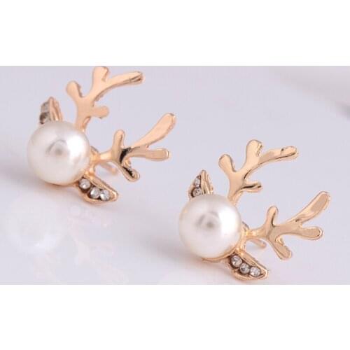 CHUNSHI EMO Euramerican Simple Fashion Jewelry Diamond Pearl Antlers Small Earring Sika Deer Head Temperament Earrings Wholesale