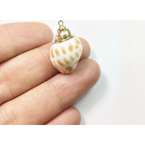 Eruifa Hot sell 5pcs about 20mm Conch Natural Gold Shell Charms Wholesales necklace,earring bracelet jewelry DIY handmade