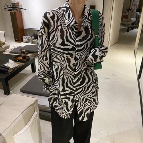 Autumn New Womens Shirt Long Fashion Blouses Loose Zebra Striped Single Breasted V-Neck Blouse Woman Plus Size Camisas 11913