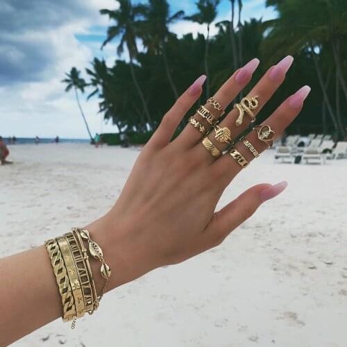 Various Styles Wholesale Female Personality Fashion Golden Finger Rings Set for Women Metal Wedding Jewelry Accessory Girl Gift