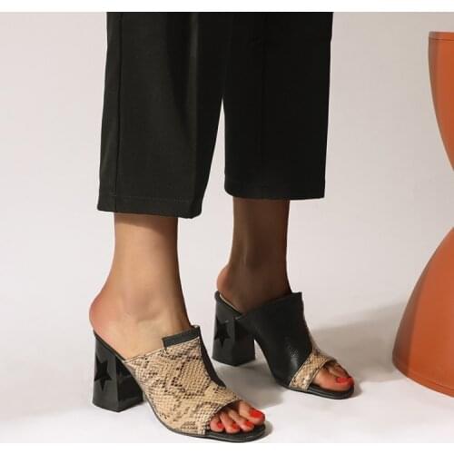 2020Sexy crocodile pattern thick heel sandals snake pattern color matching fish mouth high heel slippers large