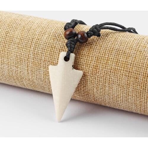 1Pcs Imitation Yak Bone Large Arrow Shark Tooth Teeth Pendant Necklace Surfer Necklace Adjustable Gift