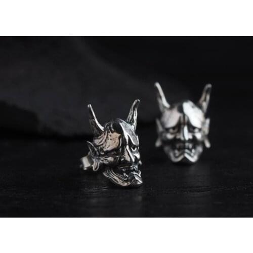 Retro Horror Demon Skull Stud Earrings Domineering Punk Mens Motorcycle Party Jewelry Hip Hop Gothic Mens Earrings Accessories
