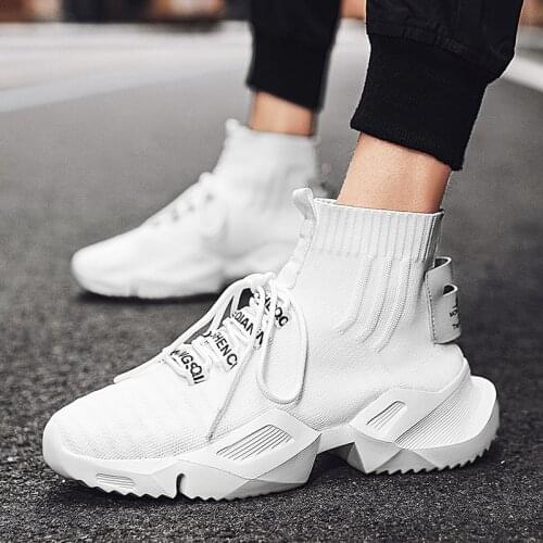 High Top Men Sock Sneakers Light Comfortable Men Running Shoes Thick Sole Street Walking Shoes Platform Men Shoes Summer 2020