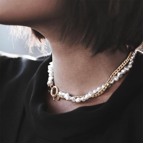 Vintage Pearl Necklaces for Women Fashion Round Buckle Double Layer Metal Link Chain Choker Necklace Birthday Gift Jewelry