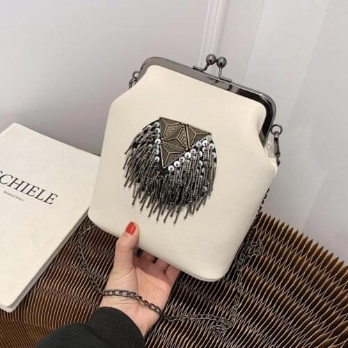 Fashion Exquisite Shopping Bag Retro Casual Women Totes Shoulder Bags Female Leather Solid Color Chain Handbag for Women 2021