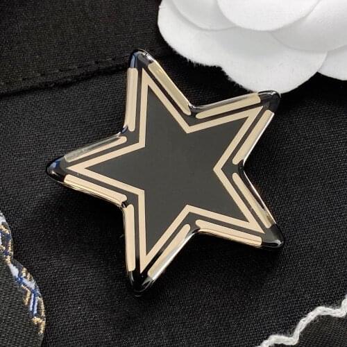 Brand Fashion Vintage Acrylic Style Star Brooch Sweater Light Gold Color Fine Top Quality Cute Lovely Jewelry