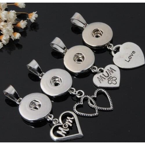 10pcs/lot Mix 18MM Snap Buttons Pendent Fit For DIY Snap Bracelets & Necklace Love Mom Heart Design Womens Jewelry Accessory