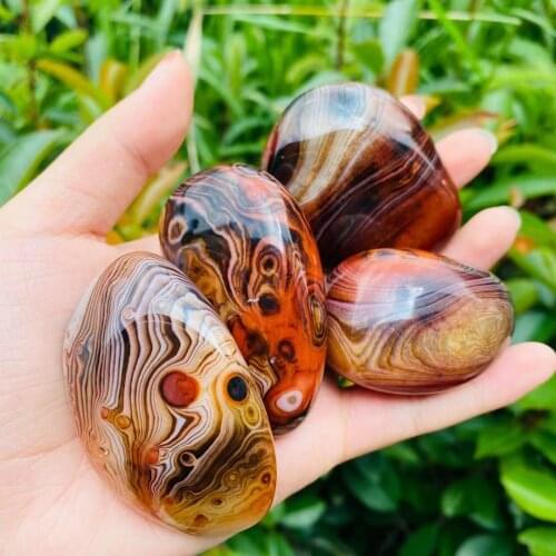 Wholesale Natural Crystal Higt Quality Hand Carving Sardonyx palm stone for decoration YJL