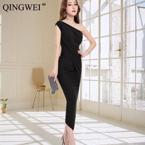 QINGWEI 2019 Korean Knit Dress Women Sexy Backless Party Dress Black Bag Hip Split Super Red Long Club Dresses Oblique Shoulder
