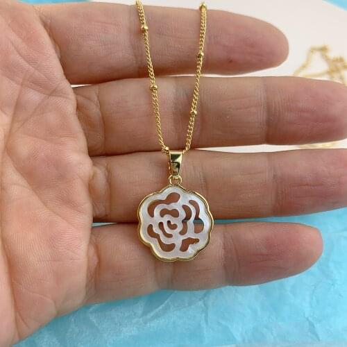 Fashion Shell Rose Flower Pendant Necklace Women Lover Holiday Anniversary Gifts Jewelry Wholesale