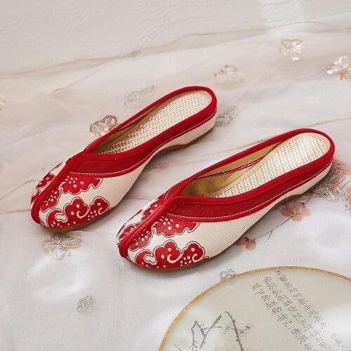 Vintage Handmade Mesh Breathable Flat Shoes Ladies Flat Heel Design Female Soft Sole Old Peking Slippers Beach Flip Flops