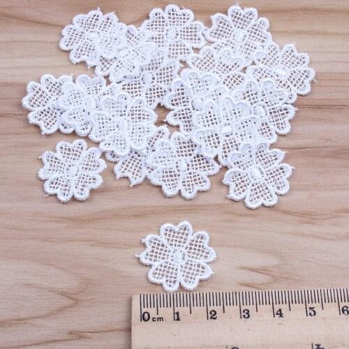 50pcs/lot 25mm mini small White Flower patch Hollow flower lace appliques fabric accessories DIY