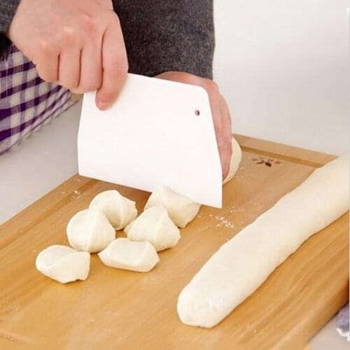 Trapezoidal Plastic Scraper White Trapezoidal Pastry Dough Scraper Cutter Plastic Baking Cake High Quality Kitchen Tools