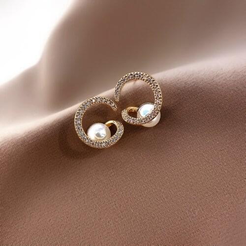2021 New Geometric Circular Shiny Crystal Drop Earrings Joker Senior Fashion Pearl Sweet Lovely Trend Women Earrings Jewelry