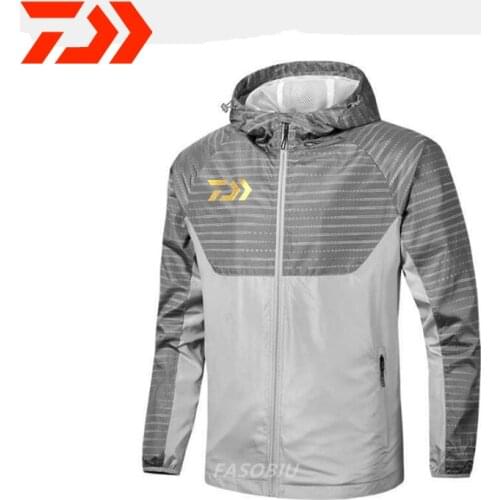 New Daiwa Men Fishing Hoodie Waterproof Sunscreen Fishing Clothing Breathable Hiking Camping Outdoor Sport Fishing Jacket