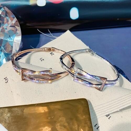 New Women Silver Color Rose Gold Bracelet for Female Crystal Heart Charm Bracelet Women Bridal Wedding Fine Jewelry Gift