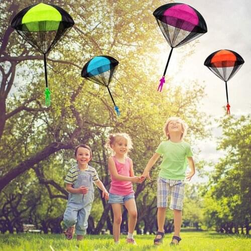Hand Throwing Mini Play Soldier Parachute Toys For Kids Outdoor Fun Sports Childrens Educational Parachute Game