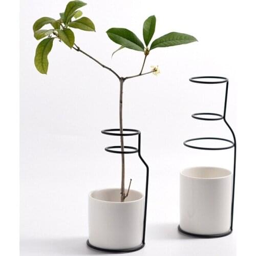Pack of 2pcs Minimalist Ceramic Flower Vase with Iron Shelf Golden Black Metal Stand Home Decorative White Vase Without Hole