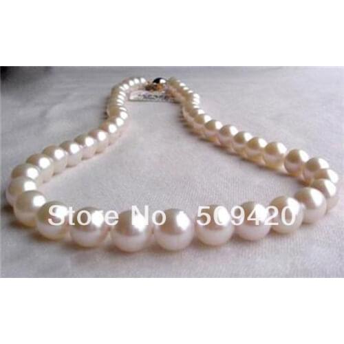 AAA 9-10mm White Akoya Cultured Pearl Necklace
