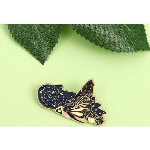 Noctilucent Clouds Flower Enamel Lapel Pins Novel Luminous Brooches Badges Fashion Pins Gifts for Friends Jewelry Wholesale