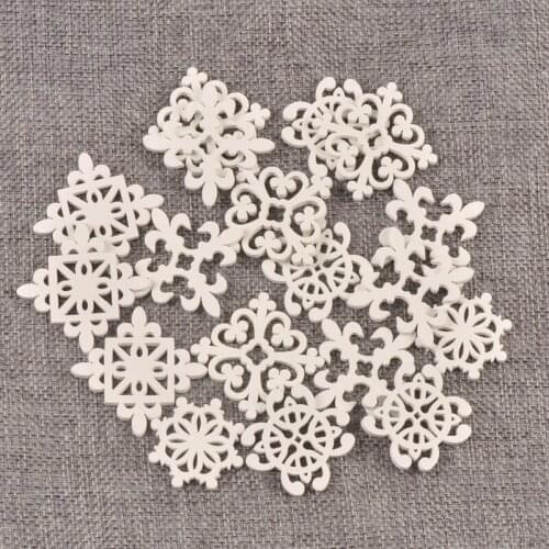 20pcs White Openwork Snowflake Pattern Wooden Pendants Christmas Tree Decorative Crafts Navidad Hanging Gifts Accessories MT2264