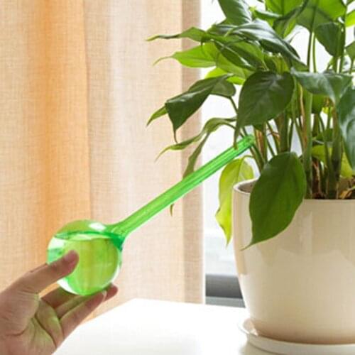 Automatic Plant Self Watering Water Feeder Plastic PVC Ball Plant Flowers Water Feeder Indoor Outdoor Watering Cans Plant