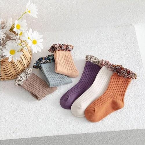 8813 Ins Fashion Childrens Stockings 2021 Autumn Winter New Korean Broken Lace Solid Color Medium Tube Stockings Girls Socks